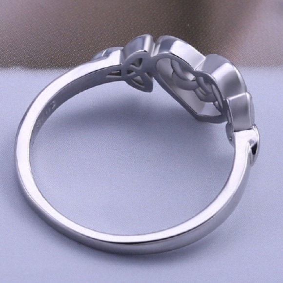 Heart Celtic Knot Ring - Picture 10 of 10